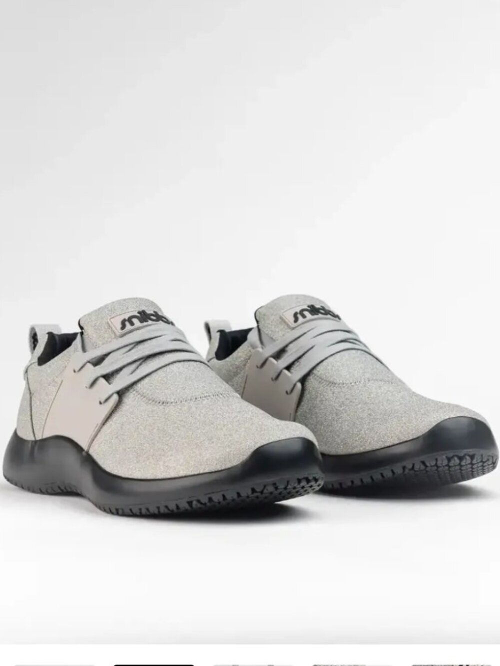 NWOT Snibbs Spacecloud 2.0 Work Sneakers Raining Diamonds Silver Sparkle Women 8